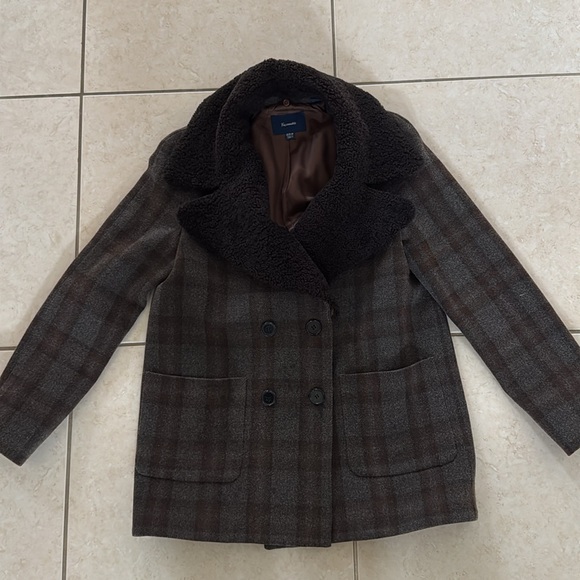 Plaid Double-Breasted Jacket with removable sheepskin collar - Picture 5 of 6